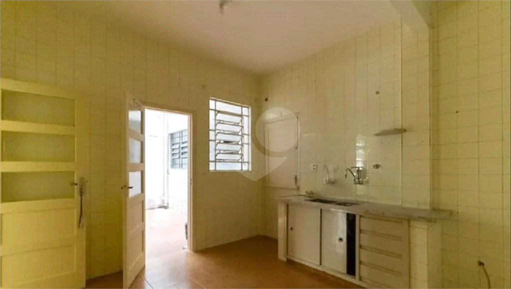 APARTAMENTO em CAMBUCI