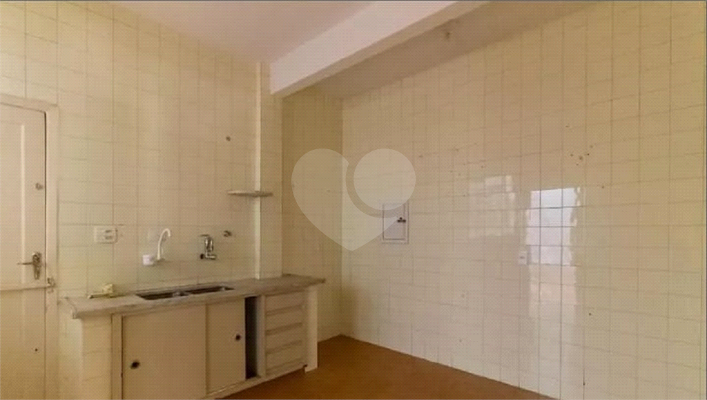 APARTAMENTO em CAMBUCI