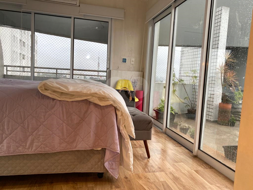 Cobertura na vila Madalena