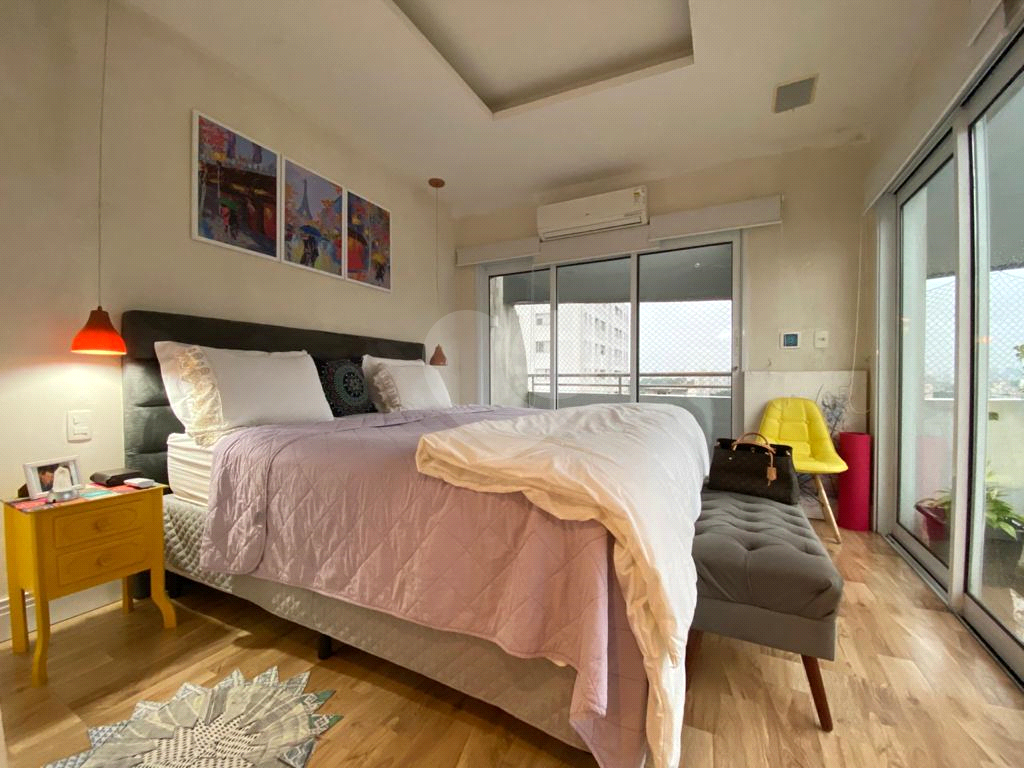 Cobertura na vila Madalena