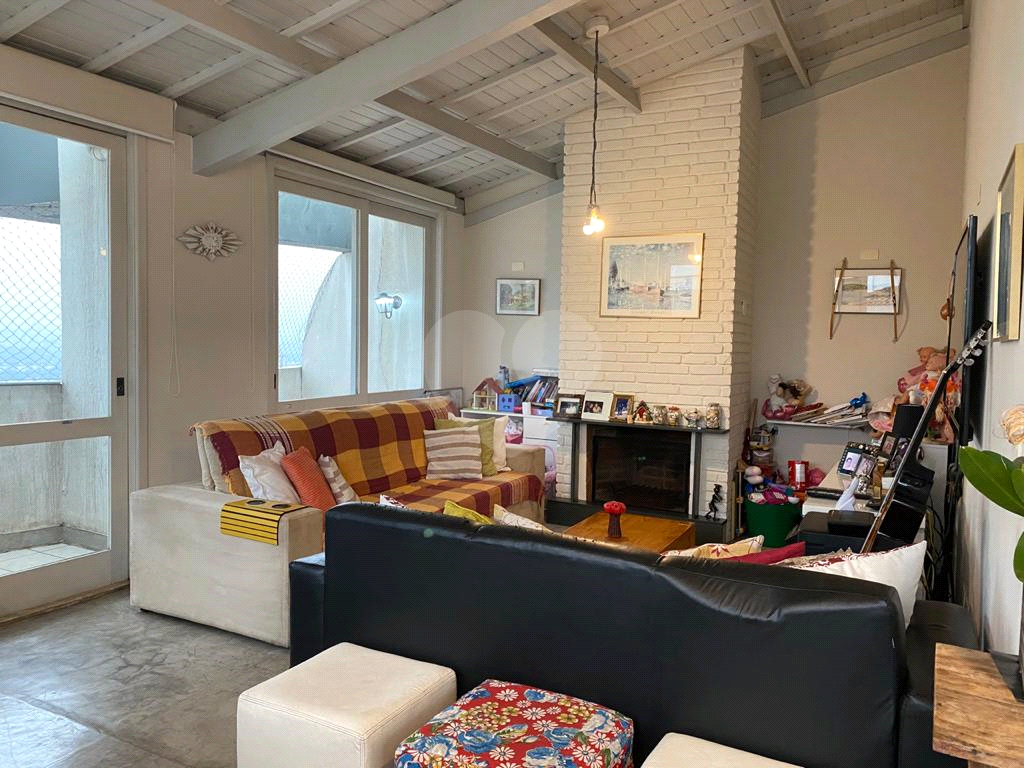 Cobertura na vila Madalena