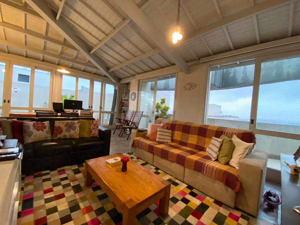 Cobertura na vila Madalena