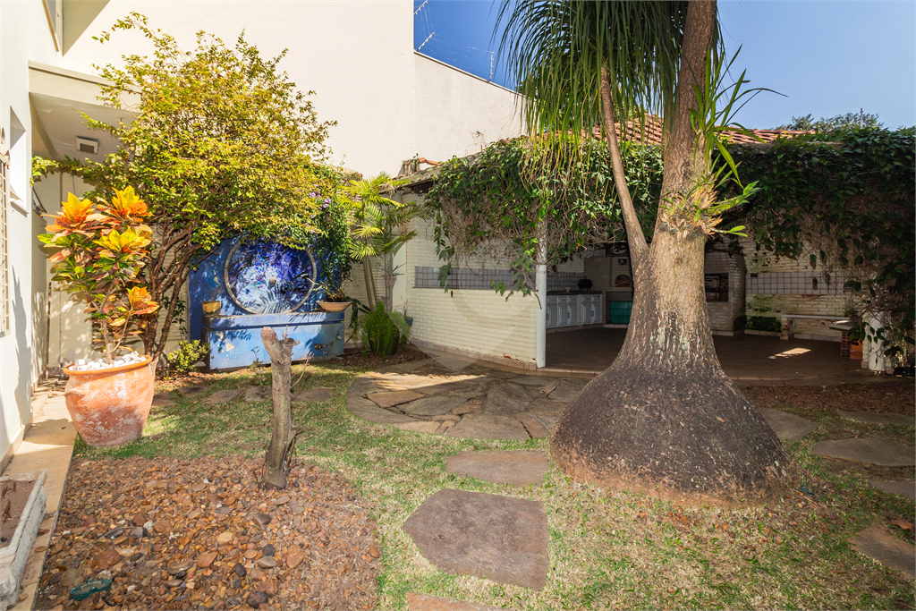 CASA À VENDA COM 3 QUARTOS EM ALTO DE PINHEIROS