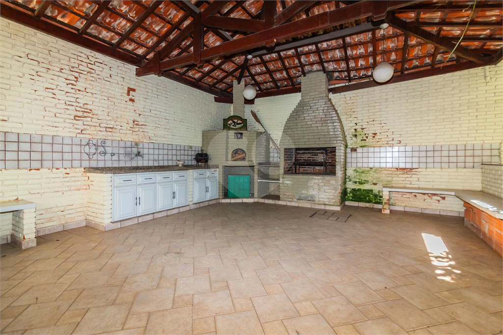 CASA À VENDA COM 3 QUARTOS EM ALTO DE PINHEIROS
