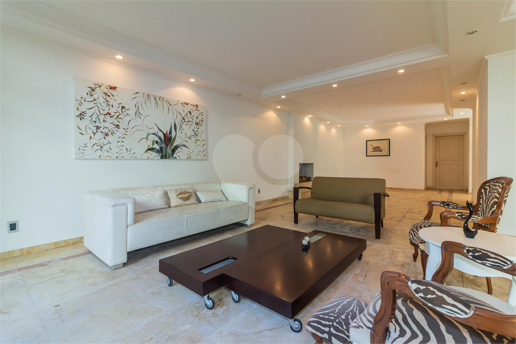 CASA À VENDA COM 3 QUARTOS EM ALTO DE PINHEIROS