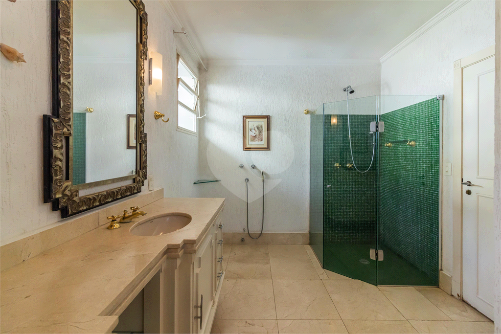 CASA À VENDA COM 3 QUARTOS EM ALTO DE PINHEIROS