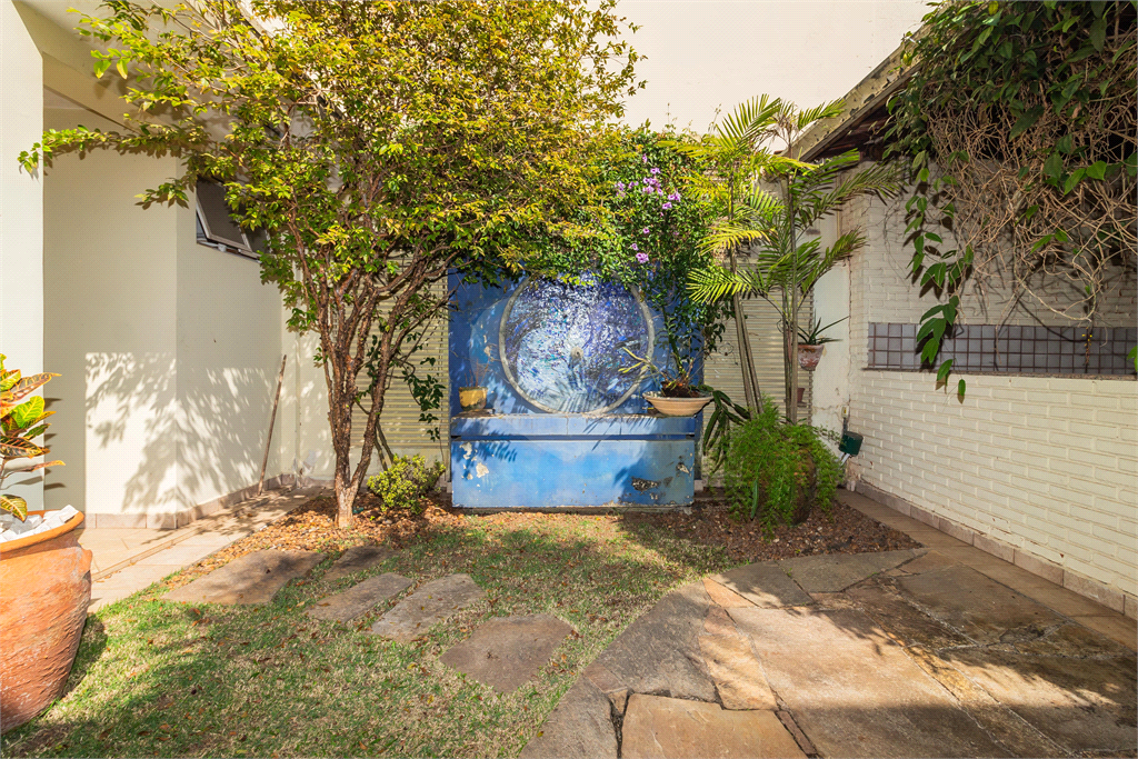 CASA À VENDA COM 3 QUARTOS EM ALTO DE PINHEIROS
