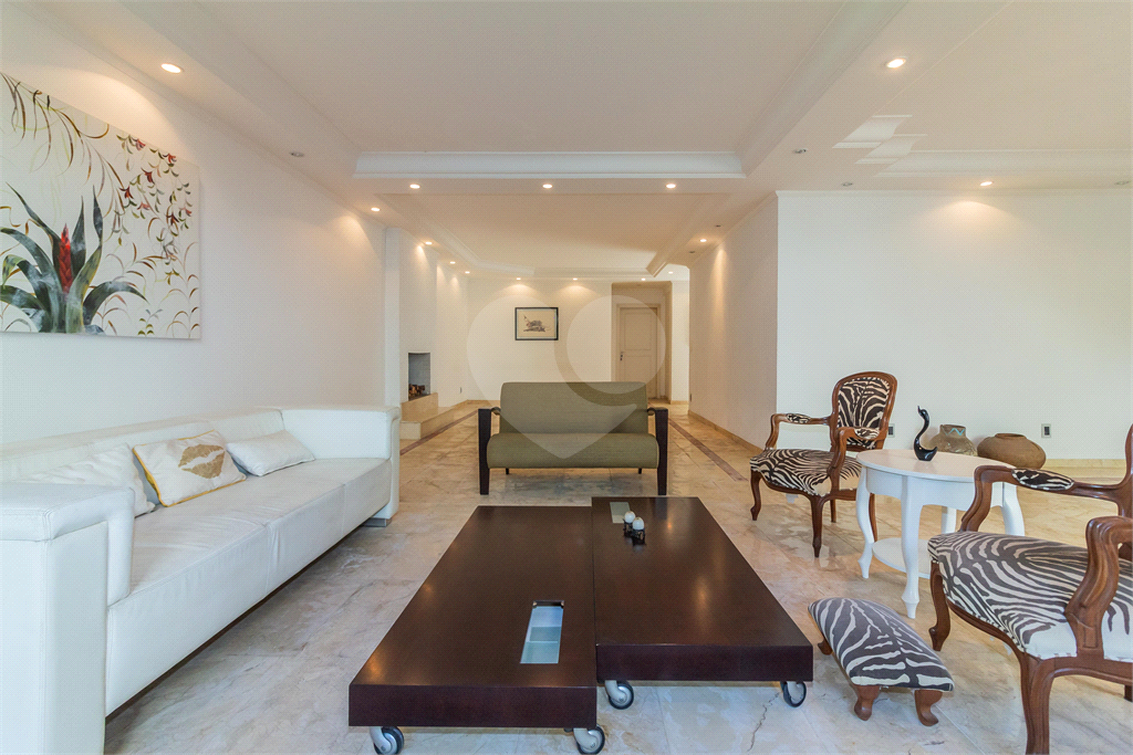 CASA À VENDA COM 3 QUARTOS EM ALTO DE PINHEIROS