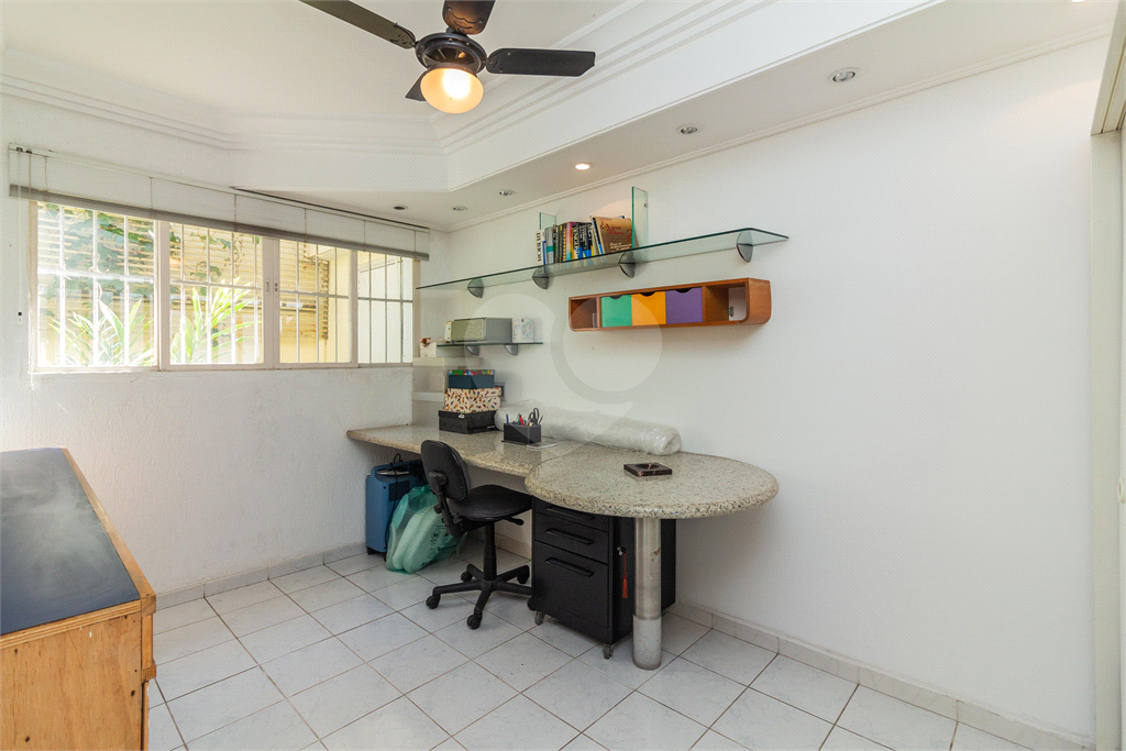 CASA À VENDA COM 3 QUARTOS EM ALTO DE PINHEIROS
