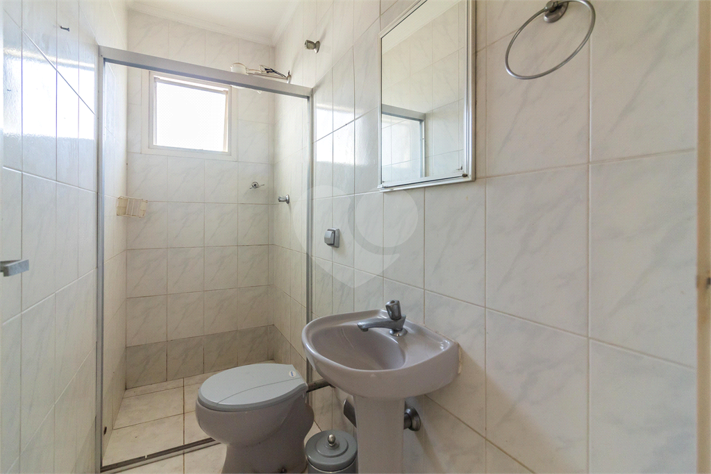 CASA À VENDA COM 3 QUARTOS EM ALTO DE PINHEIROS