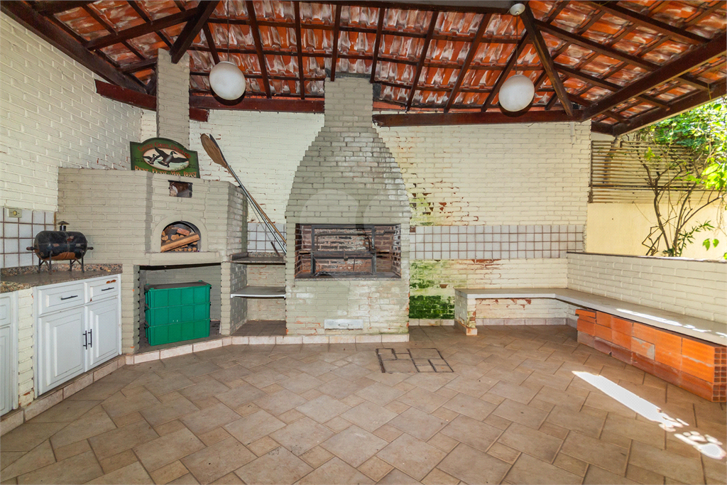 CASA À VENDA COM 3 QUARTOS EM ALTO DE PINHEIROS