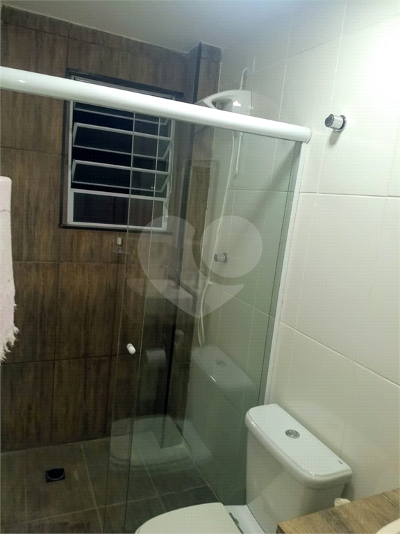 APARTAMENTO em CENTRO