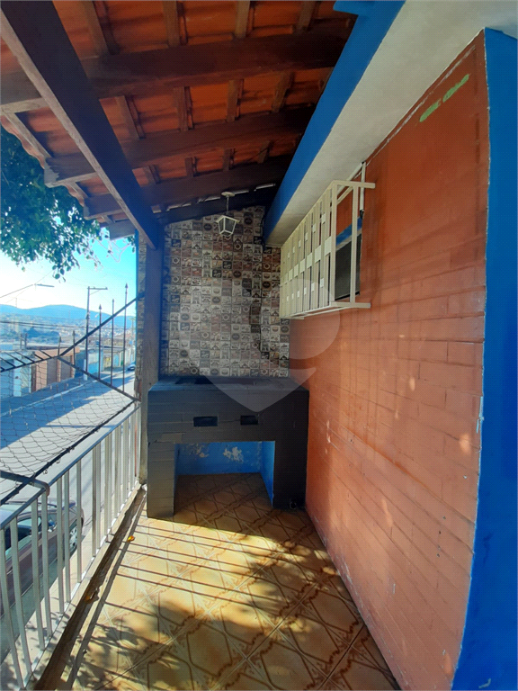 Ampla casa, são 189m de construção, 3 quartos, 4 vagas