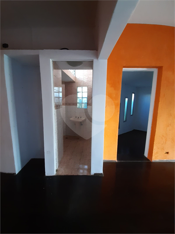 Ampla casa, são 189m de construção, 3 quartos, 4 vagas