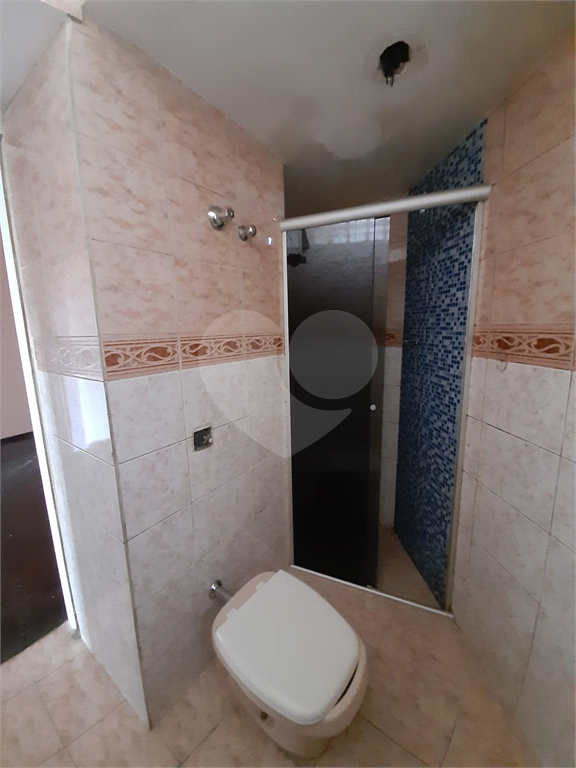 Ampla casa, são 189m de construção, 3 quartos, 4 vagas
