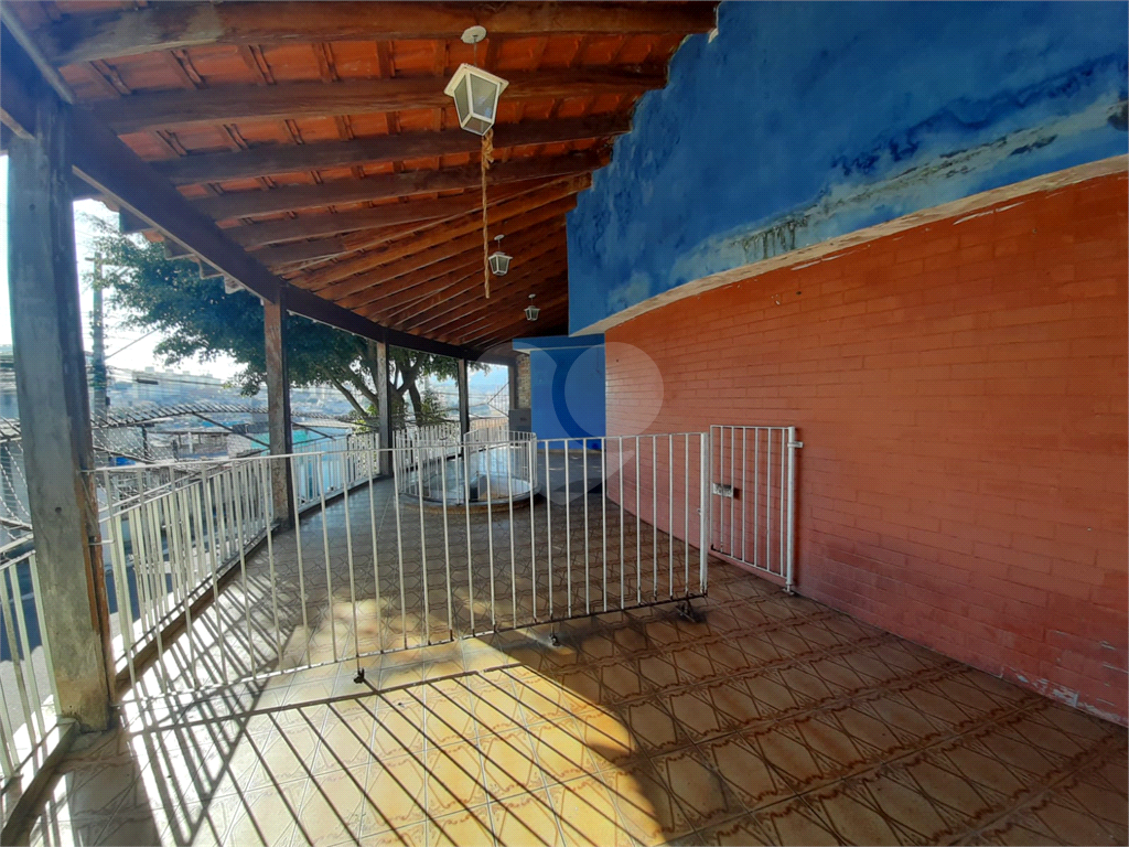 Ampla casa, são 189m de construção, 3 quartos, 4 vagas