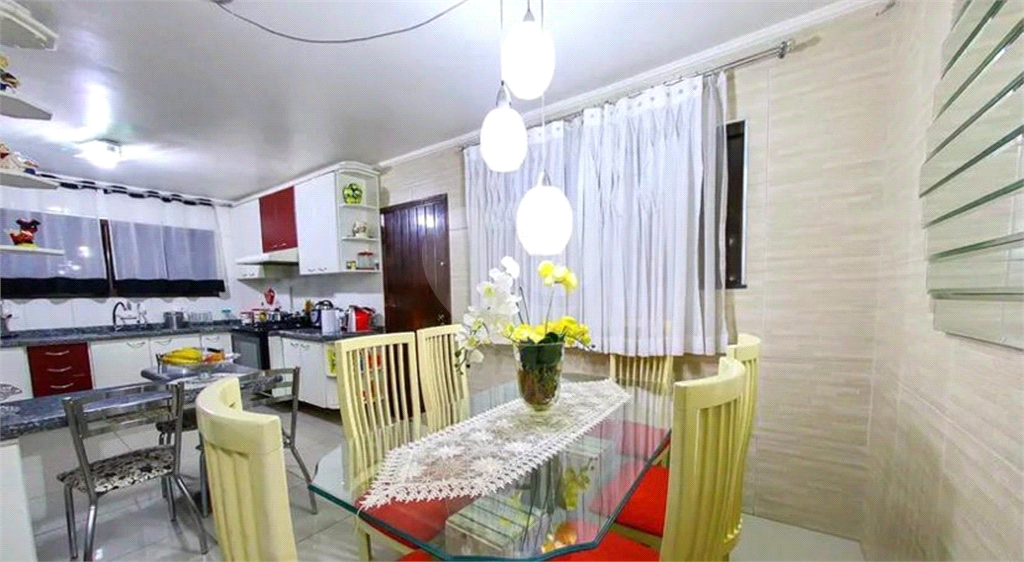 SOBRADO em VILA MAZZEI