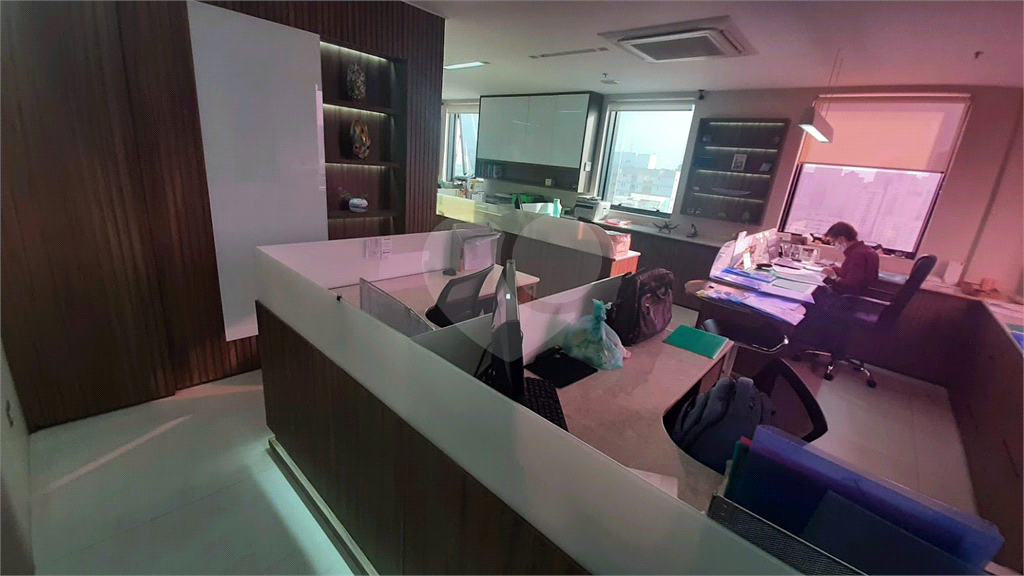 SALAS COMERCIAIS  EM SANTANA - 110M2 