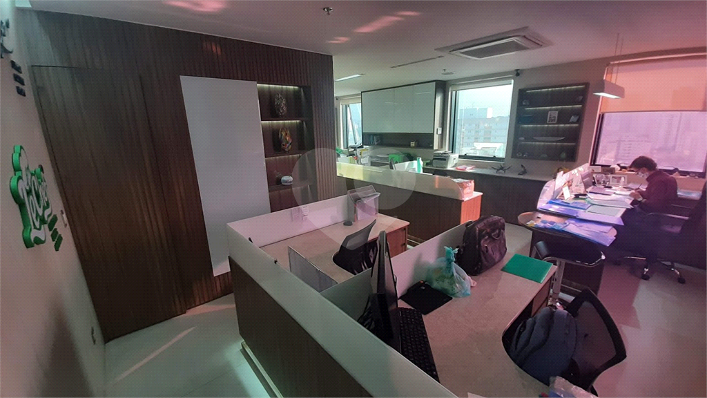 SALAS COMERCIAIS  EM SANTANA - 110M2 