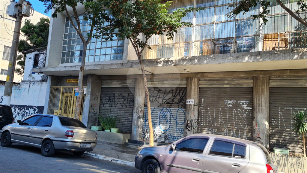 Apto com 87 m² para venda próximo à estação Marechal do metrô.