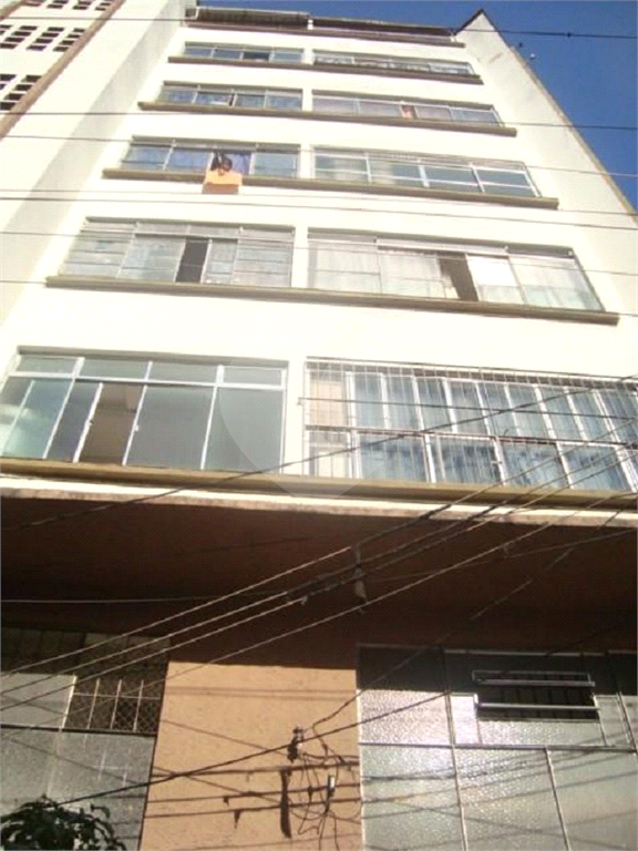 Apto com 87 m² para venda próximo à estação Marechal do metrô.