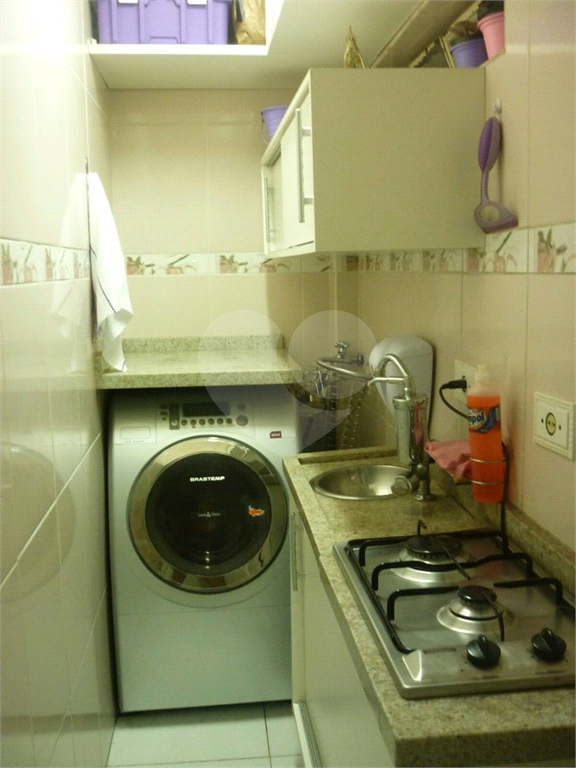 APARTAMENTO em SANTA CECÍLIA