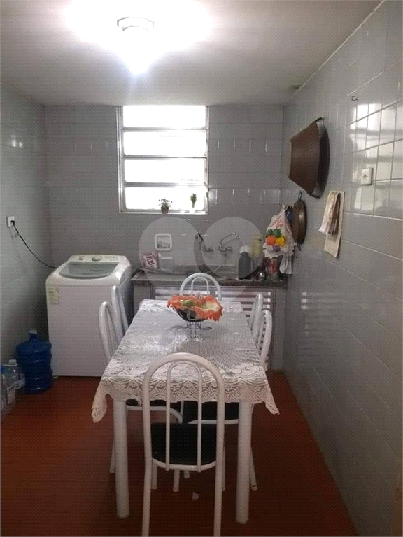 Casa clássica próxima à praia.
