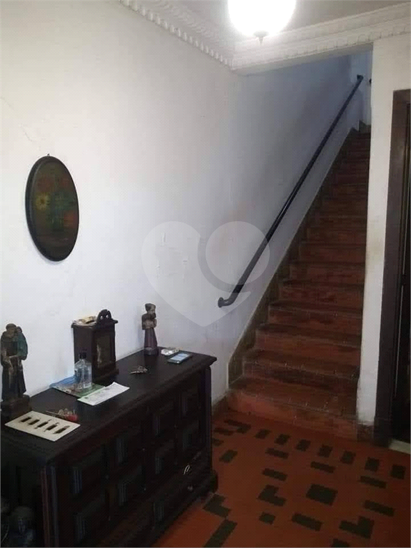 Casa clássica próxima à praia.
