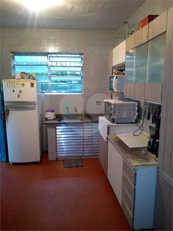 Casa clássica próxima à praia.