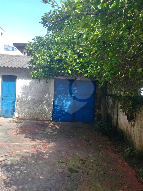 Casa clássica próxima à praia.