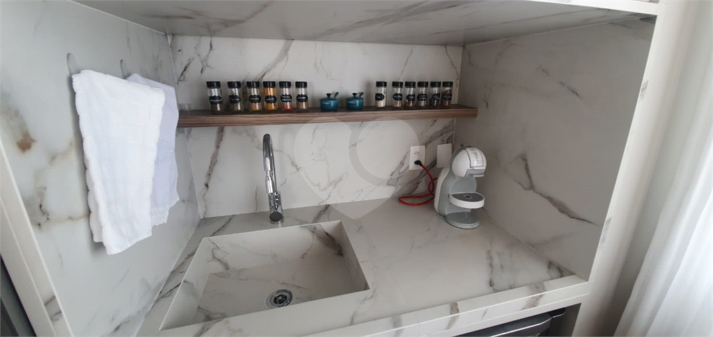 Apartamento 1 suíte, 4 vagas 94m2 Vila Olímpia 
