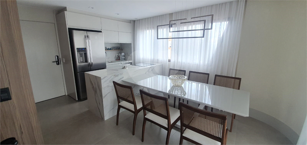 Apartamento 1 suíte, 4 vagas 94m2 Vila Olímpia 
