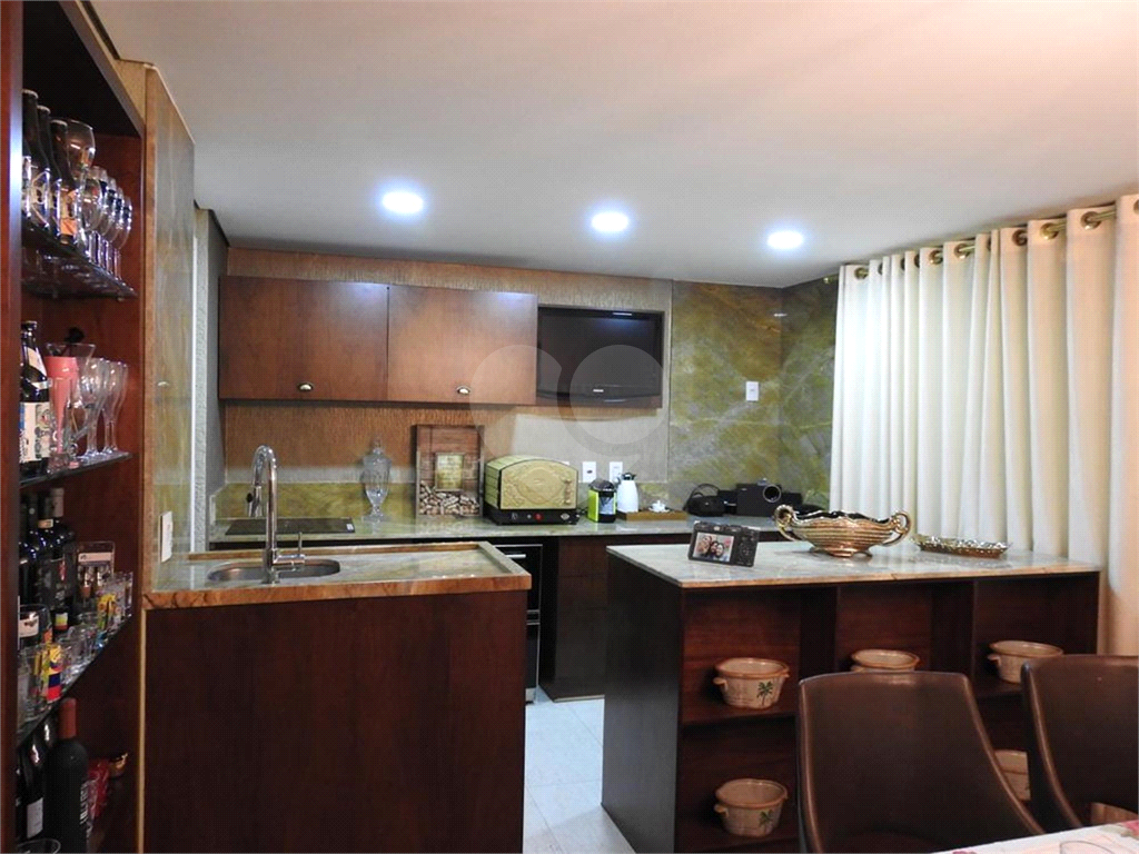 Apartamento em Santa Terezinha a venda com Porteira Fechada 264 metros 5 vagas e Varanda Gourmet!!