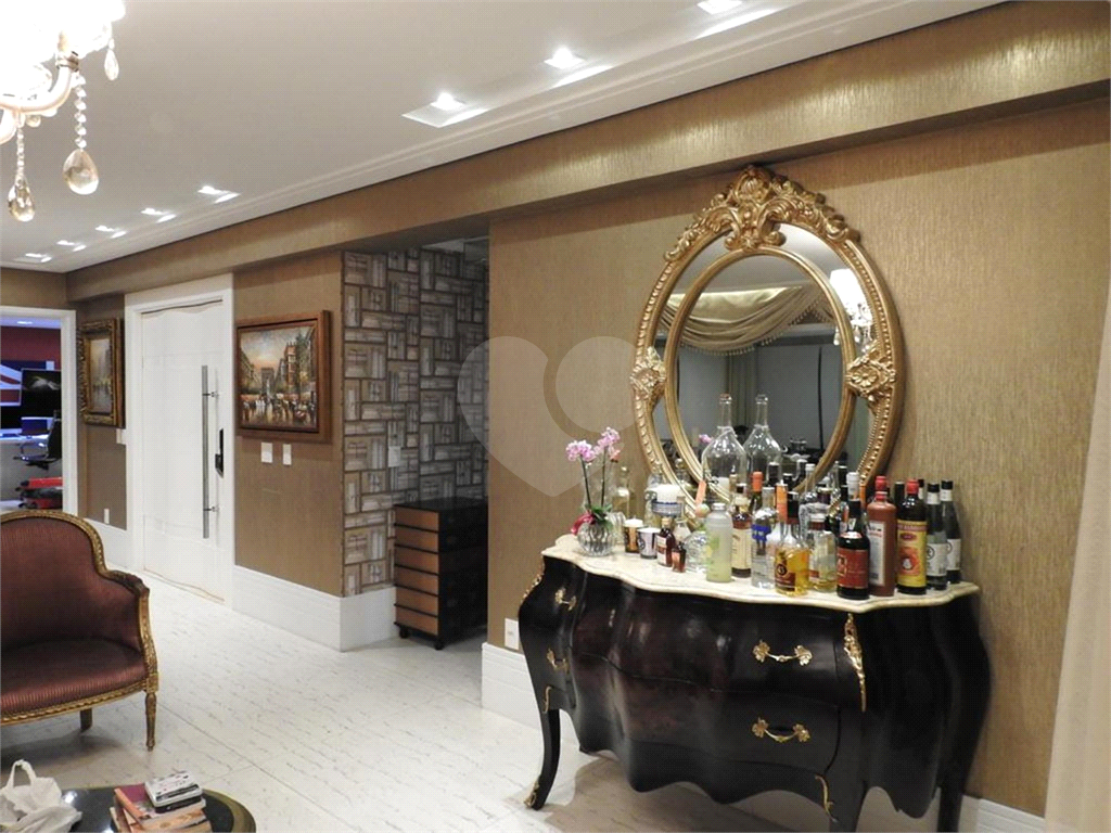 Apartamento em Santa Terezinha a venda com Porteira Fechada 264 metros 5 vagas e Varanda Gourmet!!