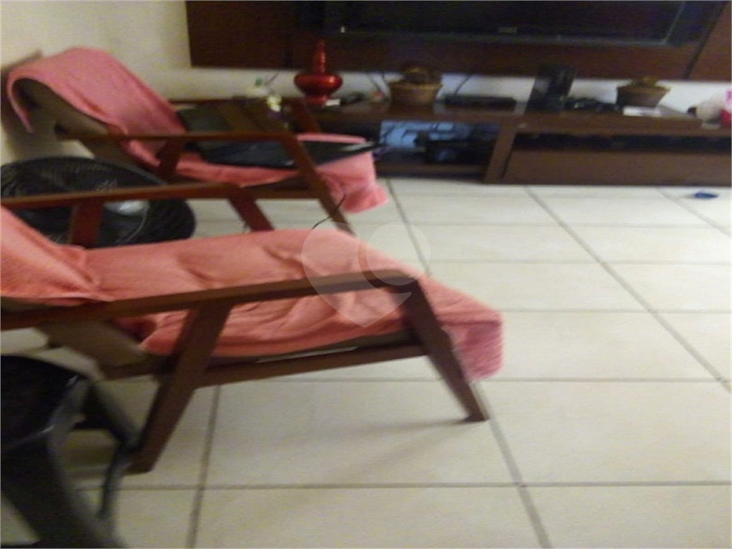 Casa Residencial à venda com 400 m² e 3 casas no mesmo terrenos por 550 mil reais, localizado PICANÇ