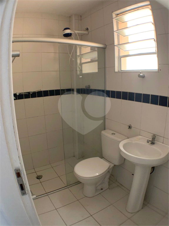 APARTAMENTO em CENTRO