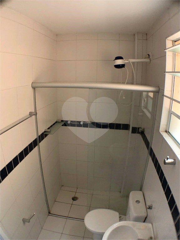 APARTAMENTO em CENTRO