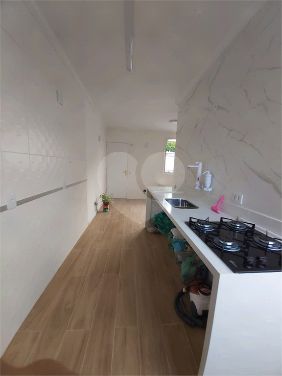 APARTAMENTO em CASA VERDE