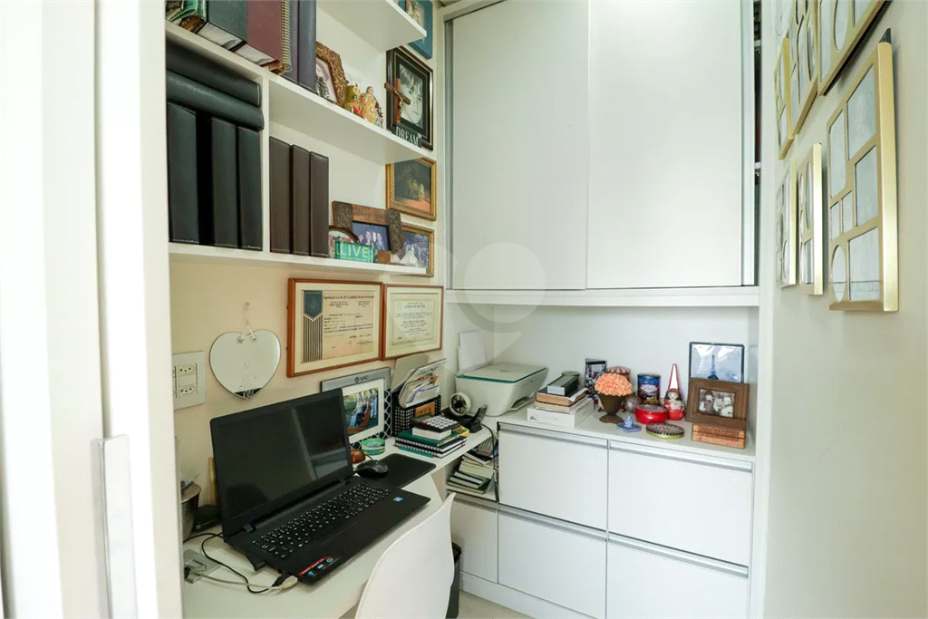 Apartamento para venda em Santana 2 dormitórios, sendo 1 suíte e 2 vagas de garagem 