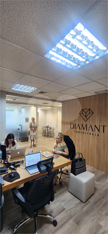 Oportunidade excelente na Alameda Santos