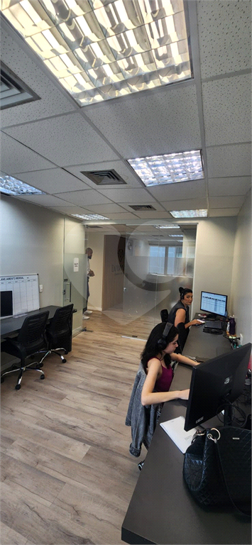 Oportunidade excelente na Alameda Santos