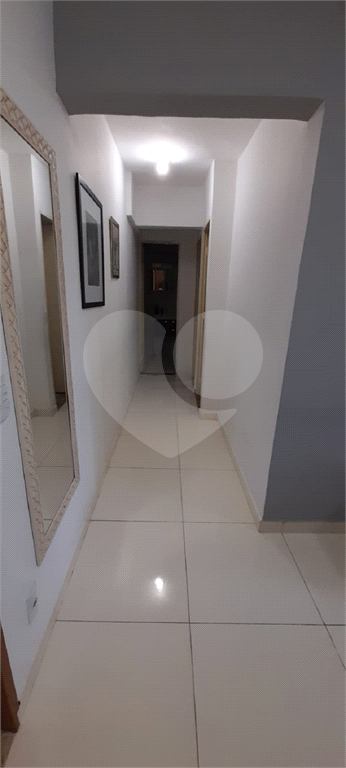 APARTAMENTO em CAMPO LIMPO