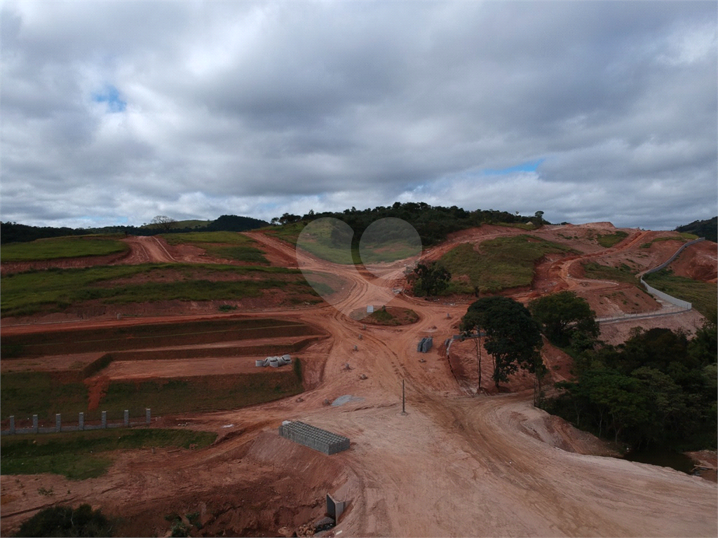 Terreno à venda em Atibaia
