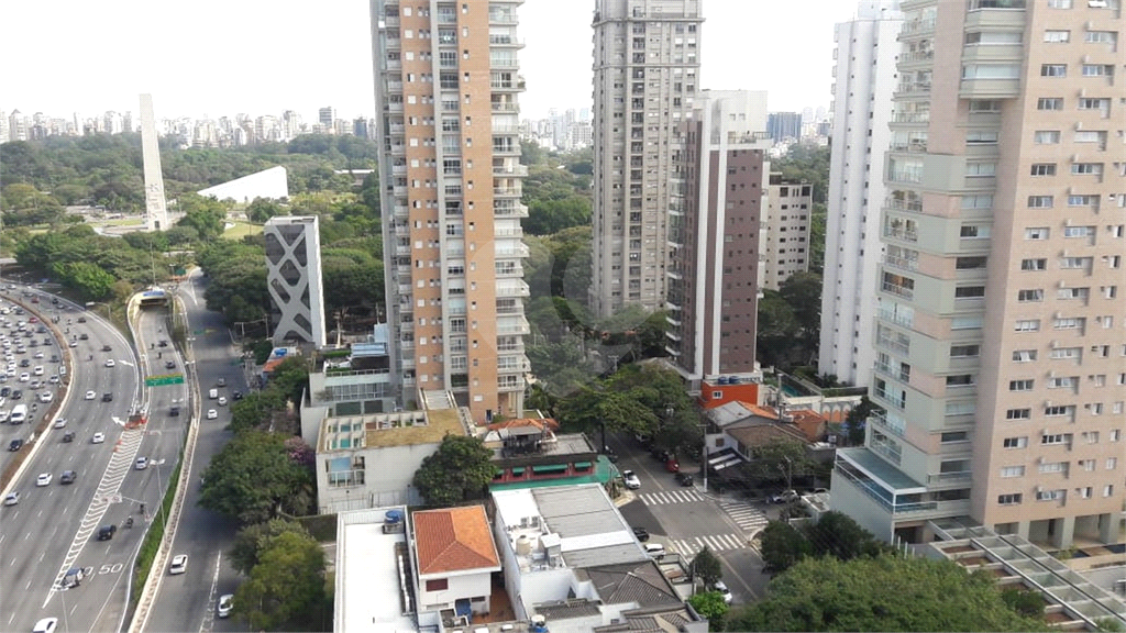 APARTAMENTO em VILA MARIANA