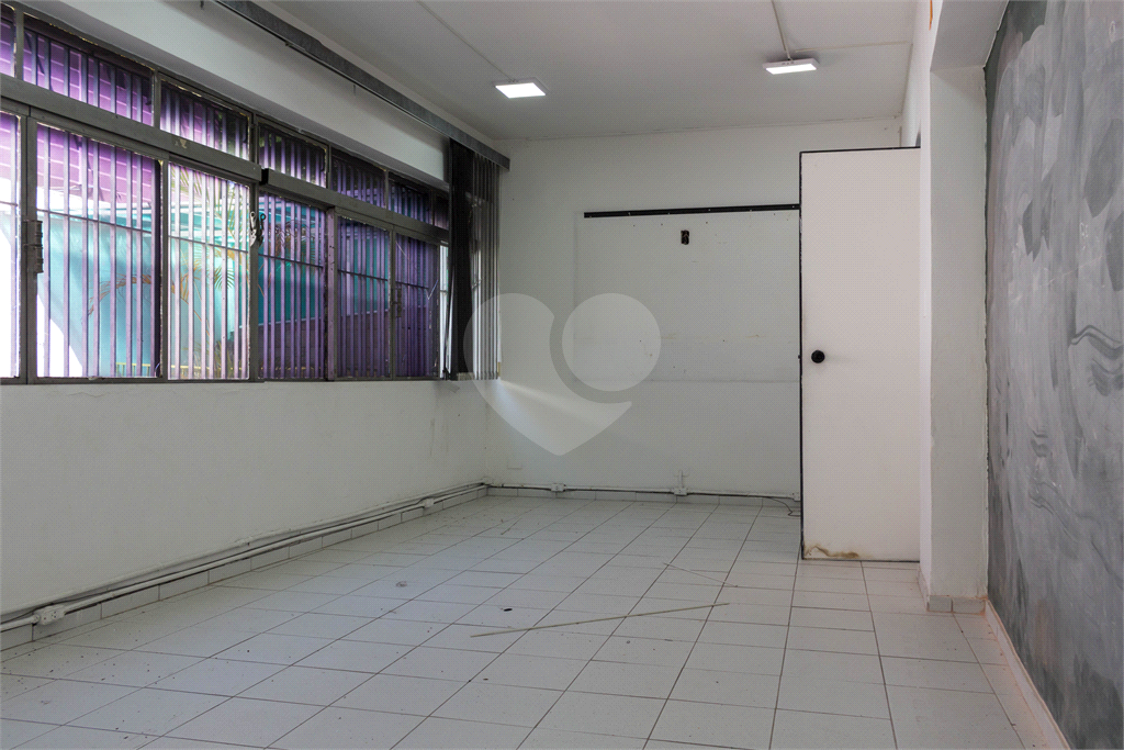 Imóvel comercial com dois pavimentos, Localização excelente meia quadra da Avenida Braz Leme