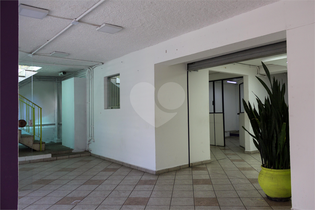 Imóvel comercial com dois pavimentos, Localização excelente meia quadra da Avenida Braz Leme