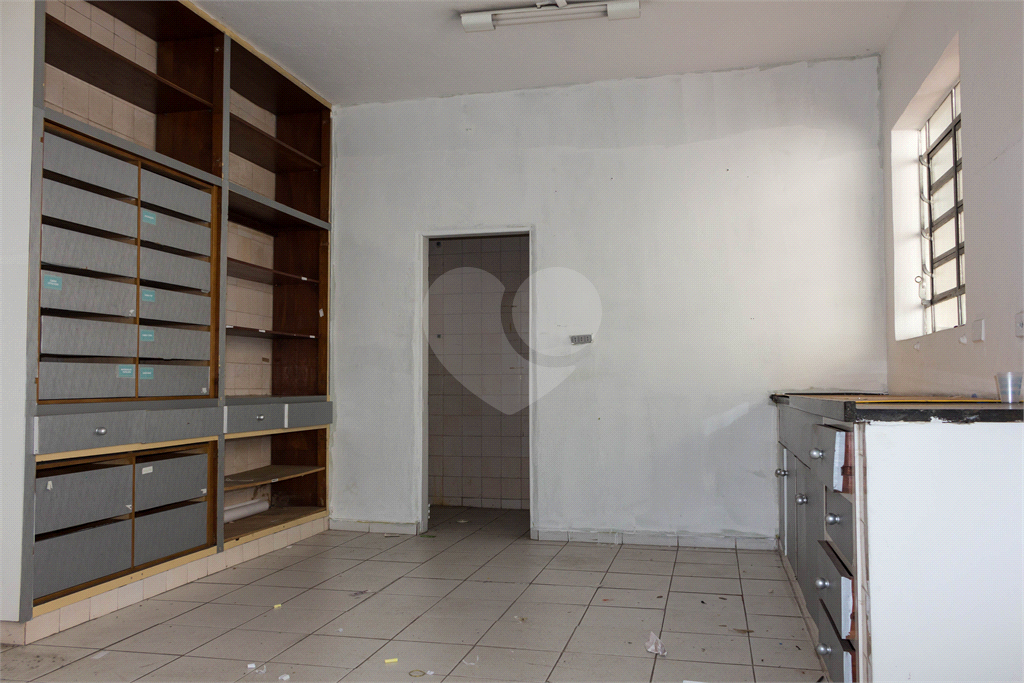 Imóvel comercial com dois pavimentos, Localização excelente meia quadra da Avenida Braz Leme