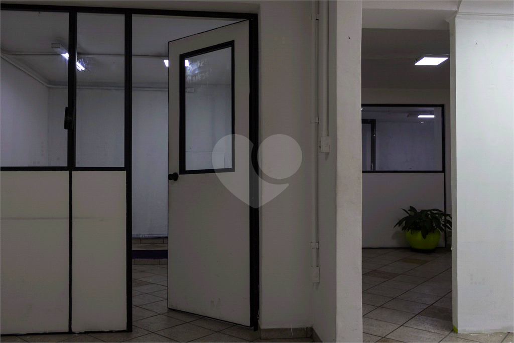 Imóvel comercial com dois pavimentos, Localização excelente meia quadra da Avenida Braz Leme