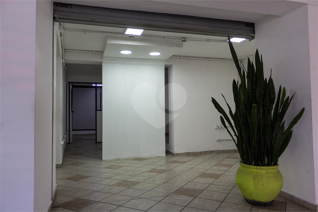 Imóvel comercial com dois pavimentos, Localização excelente meia quadra da Avenida Braz Leme