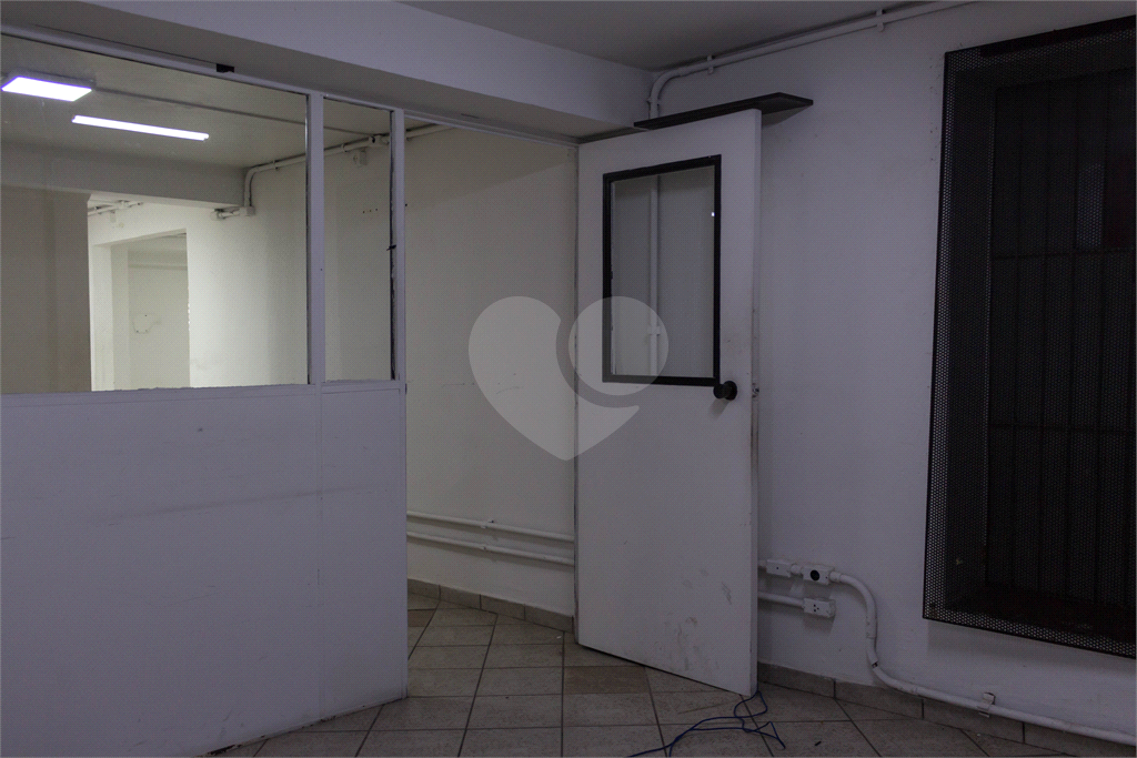 Imóvel comercial com dois pavimentos, Localização excelente meia quadra da Avenida Braz Leme
